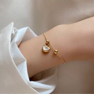 NEW 18k Gold Plated Heart Bracelet
